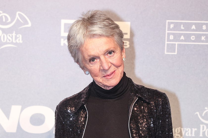 A 74 éves Hámori Ildikó ragyogott a premieren