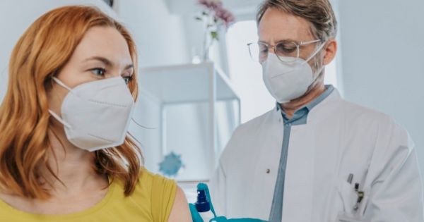 Újra megszólalt a Csollány Szilveszter oltottságáról beszélő orvos: létezik jobb immunizáló, mint a vakcina