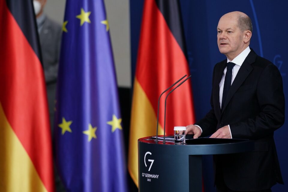 Putyin ráijesztett Németországra: Scholz jelentősen emeli a védelmi kiadásokat