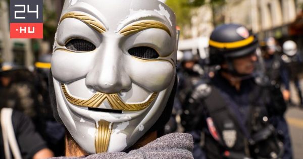 Az Anonymus feltörte az orosz központi bankot