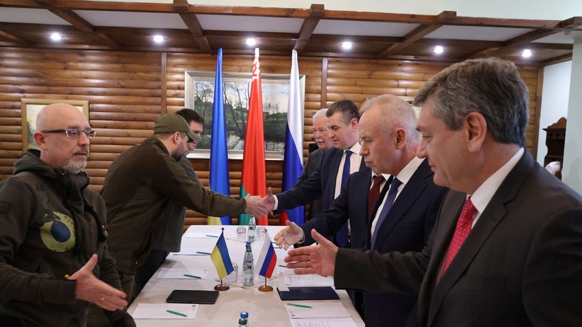 Hazaárulás miatt agyonlőhették az ukrán tárgyalódelegáció egyik tagját