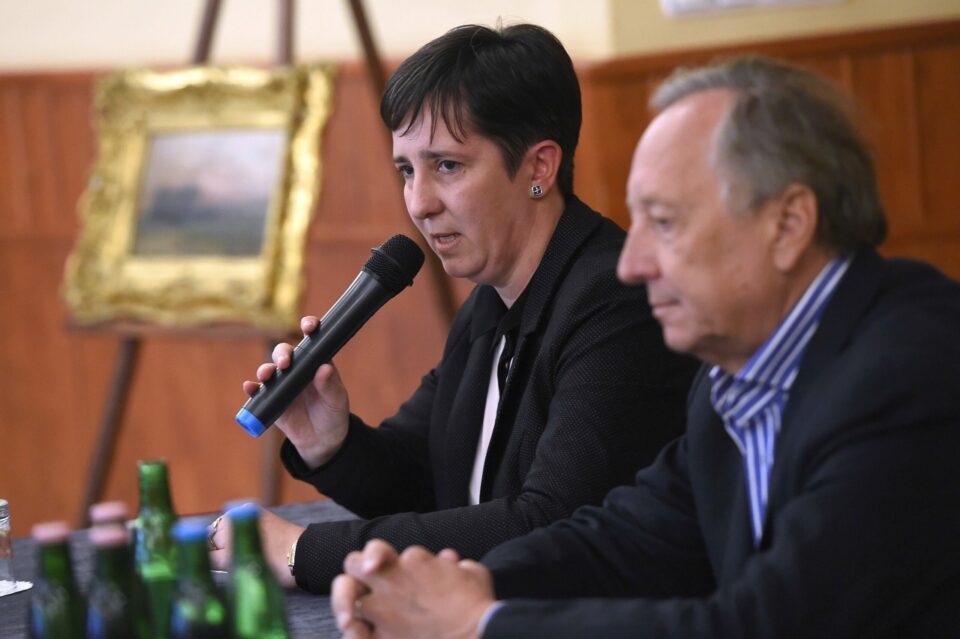 Hivatali vesztegetés miatt ítélték el a volt polgármestert, azóta több millió forint uniós támogatást zsebelhetett be