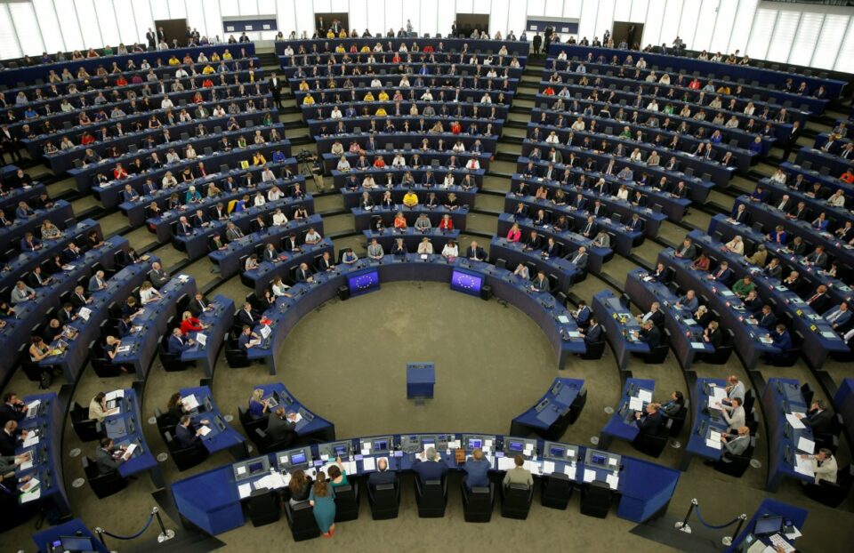 Magyarországnak is üzentek az Európai Parlamentben