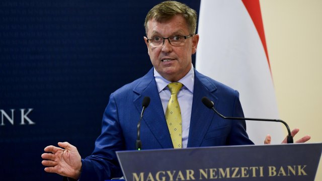 Matolcsy György elárulta, mi lesz az ötforintos érmék sorsa