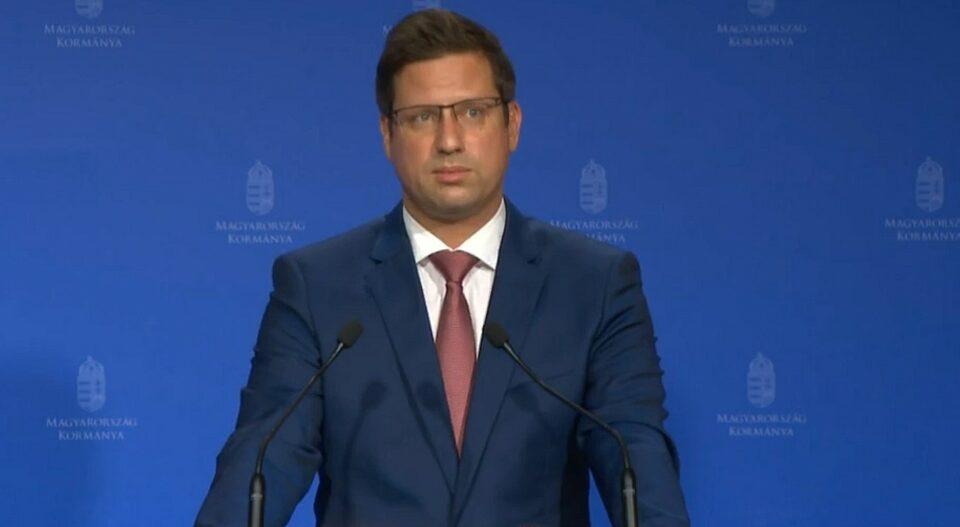 Tovább módosít a kormány a rezsicsökkentésen