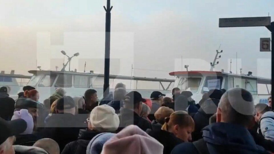 Ukraine round-up: Kherson evacuation and Putin’s letters to Berlusconi