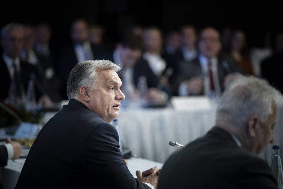 Orbán Viktor vétózni fog Ukrajna ügyében