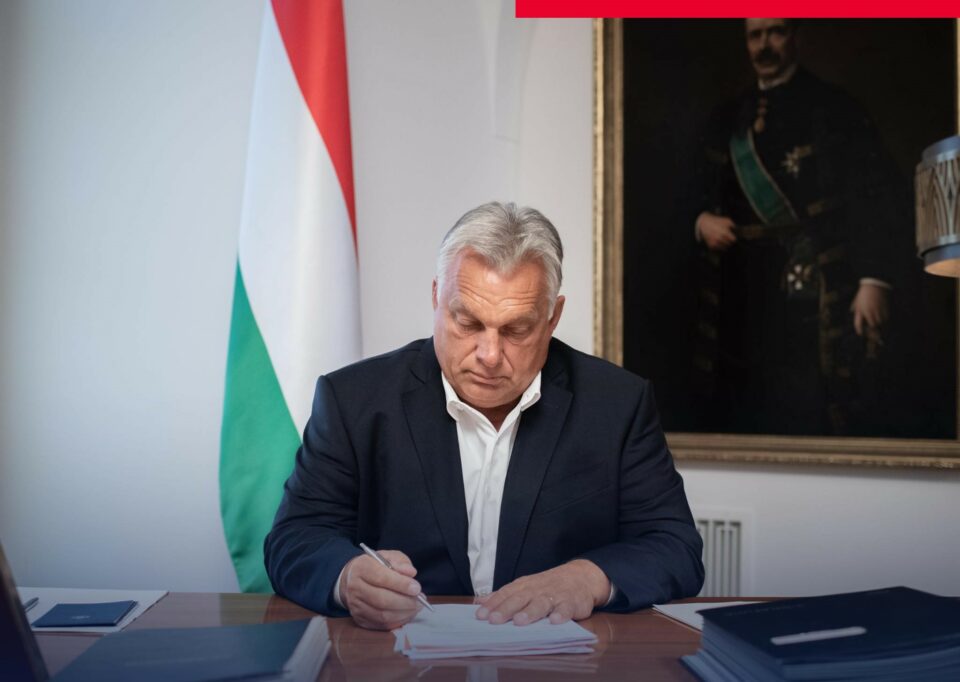Orbán Viktor aláírta: A helyreállítási hitelkeretet is igénylik, Navracsics és Lantos Csaba lesz a fő felelős