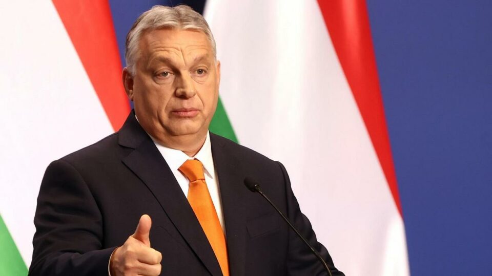 Üzent a kormányülésről Orbán Viktor