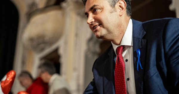 A chatbot elárulta Márki–Zay Péternek, hogyan lehet legyőzni az Orbán–rendszert