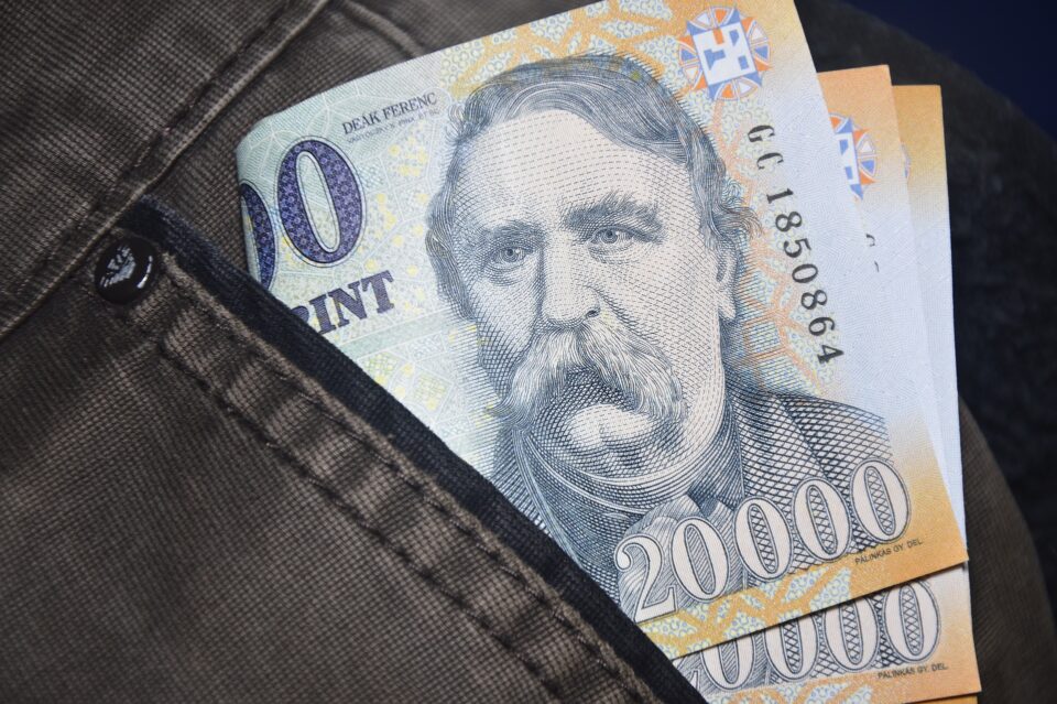 Megvan, hová lett a magyarok pénze