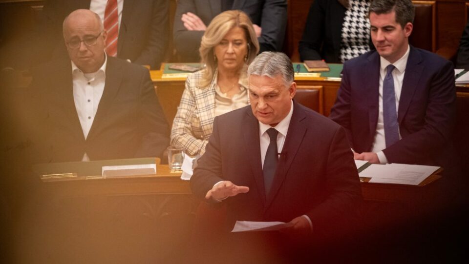 A Spiegel szerint Orbán Viktor hadat üzent a német tőkének a magyar piacon
