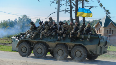 Az ukránok az állítják, hogy lelőttek két ritka és értékes orosz katonai repülőgépet