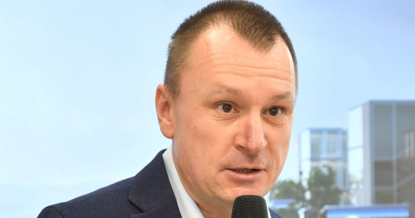 Megszólalt a lemondásra felszólított Szujó Zoltán, reagált a vádakra